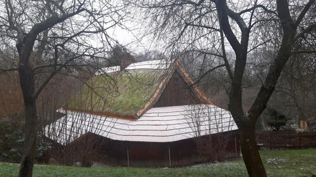 Kotulova Log Cabin