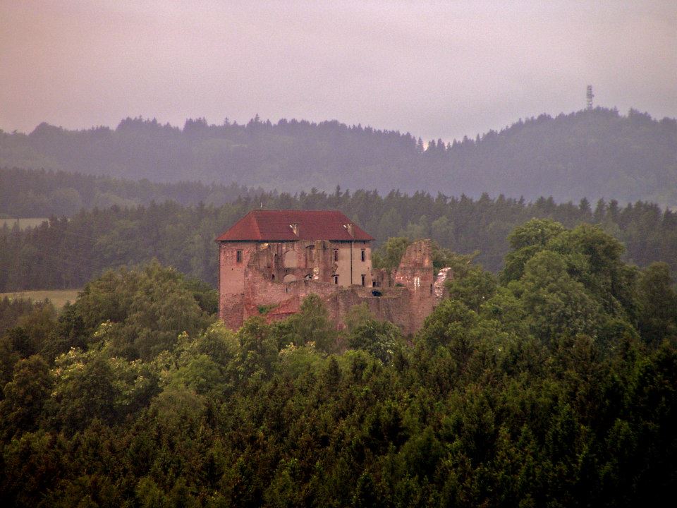 Burg Pecka