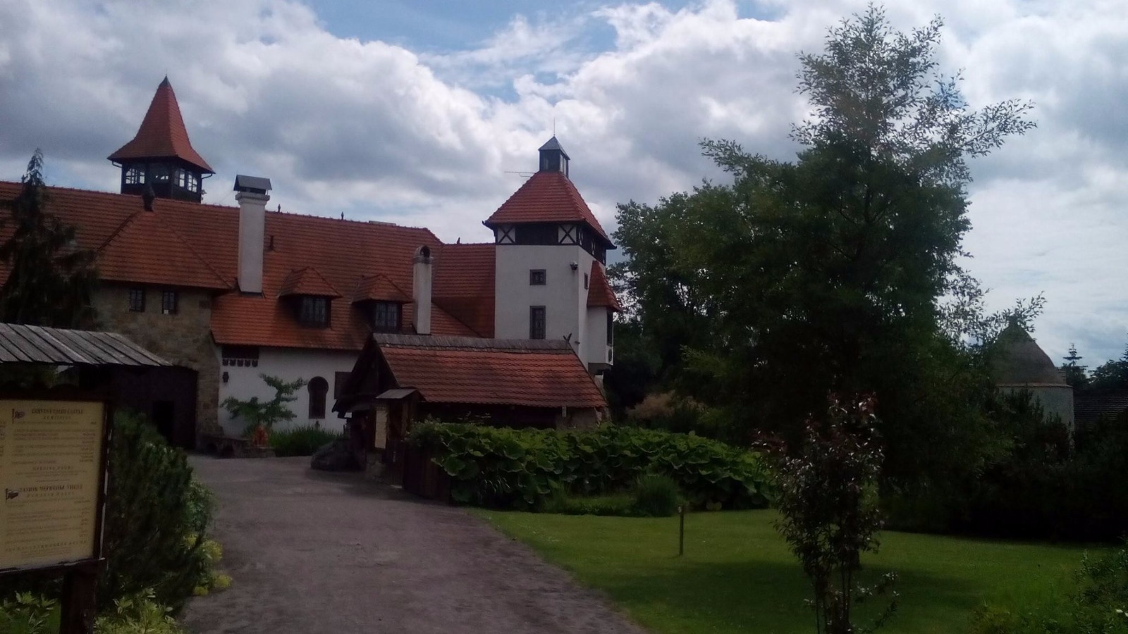 Burg Červený Újezd