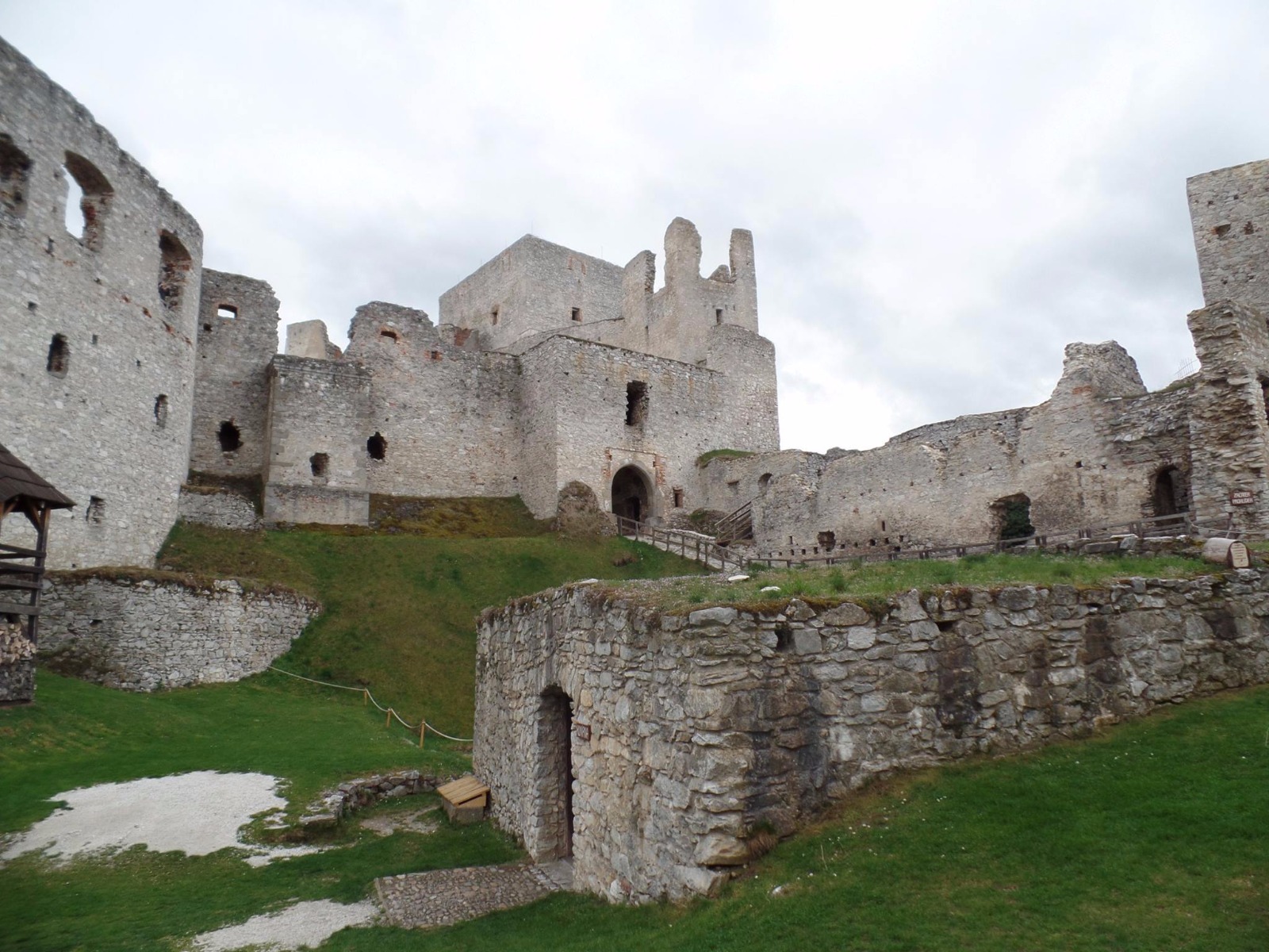 Rabí Castle