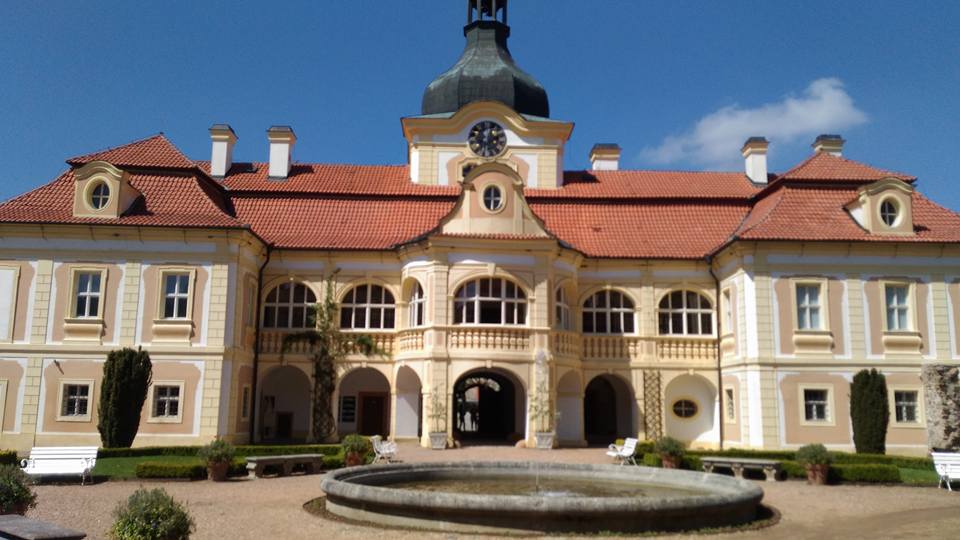 Schloss Nebílovy (Nebillau)